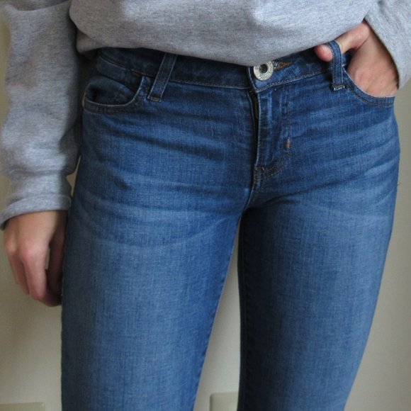 Guess Jeans - Picture 3 of 7